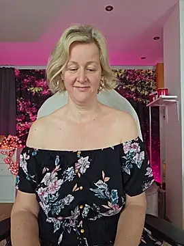 Snapshot of MarleneBloem chatting on May 2026 09:15:02 AM MarleneBloem online show from May 2026 09:15:02 AM