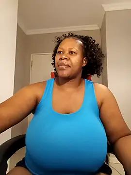 bustylisa1983 online show from February 2025 11:41:01 AM