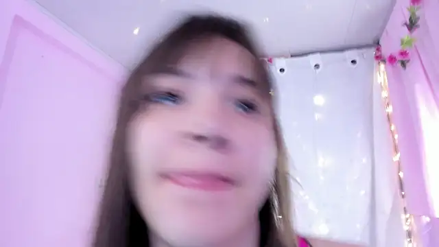 Snapshot of Samanta_roberts1 chatting on February 2025 11:32:02 AM Samanta roberts1 online show from February 2025 11:32:02 AM