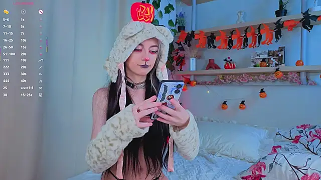 TristaRoht online show from October 2025 03:02:01 PM