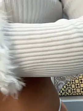 Mau White online show from December 2024 05:33:01 PM