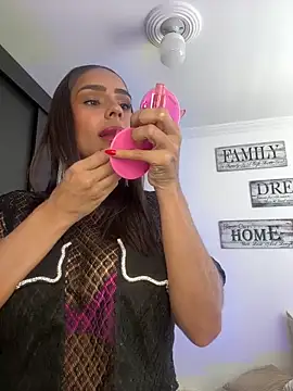 Mau White online show from March 2025 07:59:02 PM