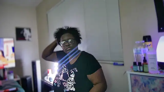 Yagurl  west online show from February 2025 01:52:02 AM