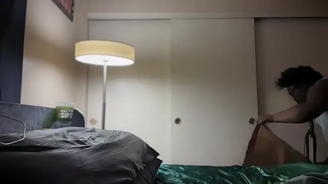 Yagurl  west online show from February 2025 01:45:02 AM