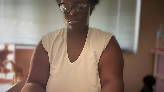 Yagurl  west online show from March 2025 07:40:01 PM