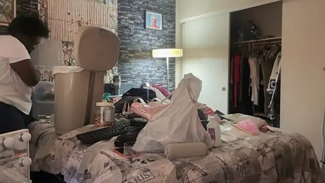 Yagurl  west online show from September 2025 09:28:02 PM