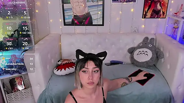 Snapshot of PennyMay chatting on January 2025 01:37:02 PM PennyMay online show from January 2025 01:37:02 PM