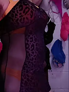 Mshizzle12 online show from October 2025 09:16:01 PM