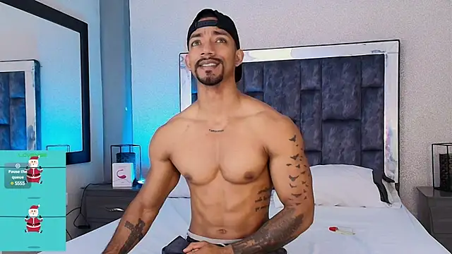 Snapshot of Manolo_Hot1 chatting on January 2025 02:51:01 PM Manolo Hot1 online show from January 2025 02:51:01 PM