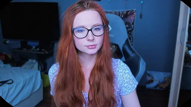 KlementinaBbG online show from February 2025 11:04:02 PM