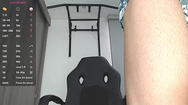 russthiago online show from March 2025 12:28:01 PM