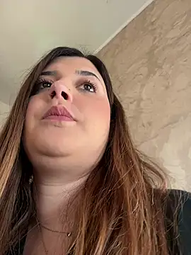 Snapshot of Novababy18 chatting on February 2025 08:01:01 AM Novababy18 online show from February 2025 08:01:01 AM