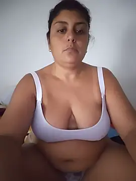 Snapshot of AlyDenalioficial chatting on June 2026 05:46:01 PM AlyDenalioficial online show from June 2026 05:46:01 PM