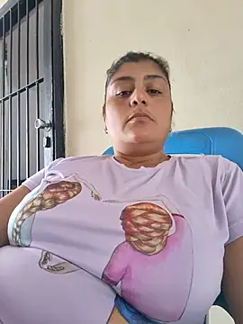 Snapshot of AlyDenalioficial chatting on June 2026 01:53:02 PM AlyDenalioficial online show from June 2026 01:53:02 PM