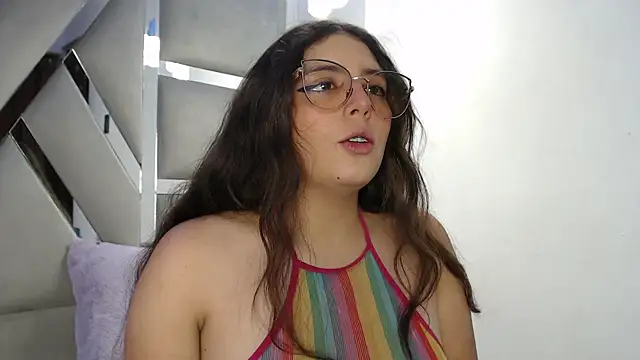 Snapshot of Paola_Lyon_ chatting on January 2025 07:32:01 PM Paola Lyon online show from January 2025 07:32:01 PM