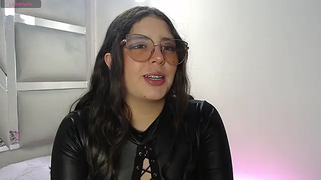Snapshot of Paola_Lyon_ chatting on March 2025 07:17:01 PM Paola Lyon online show from March 2025 07:17:01 PM