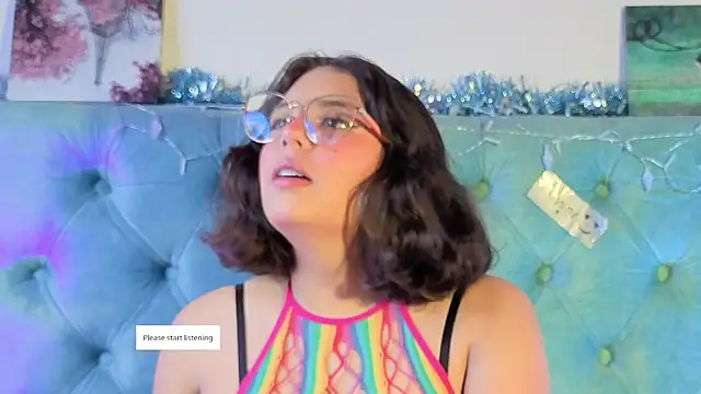 Paola Lyon  online show from January 2026 06:22:02 PM