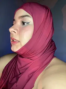 Snapshot of aneesa_darzi chatting on January 2025 12:23:01 AM aneesa darzi online show from January 2025 12:23:01 AM