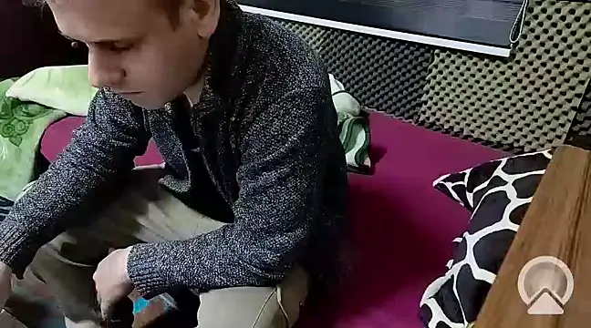 Arabeyes online show from February 2025 07:56:02 PM