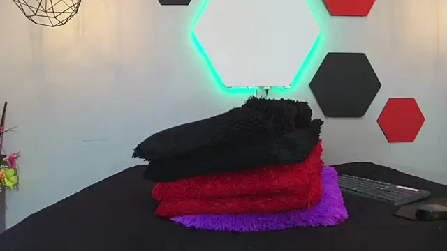 martinaclark online show from March 2025 03:47:01 AM