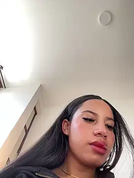 LauraSweett online show from September 2025 08:30:01 PM