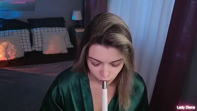 LancasterLady online show from November 2025 11:57:02 AM