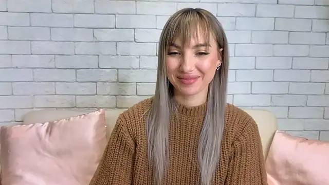 Snapshot of MiaMinx chatting on February 2025 04:55:01 AM MiaMinx online show from February 2025 04:55:01 AM