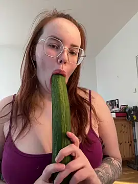 Mona-Peaches online show from January 2025 08:32:02 AM