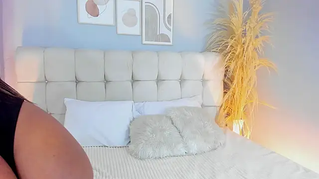 Snapshot of sofi_potter_ chatting on December 2024 05:02:01 AM sofi potter  online show from December 2024 05:02:01 AM