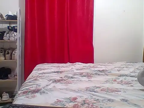 Snapshot of sexy__candyy chatting on April 2026 08:33:02 PM sexy candyy online show from April 2026 08:33:02 PM