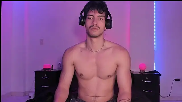 magnusifrit online show from February 2025 12:13:01 AM