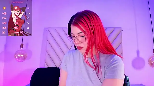 EmmaSwift  online show from April 2026 10:09:02 PM