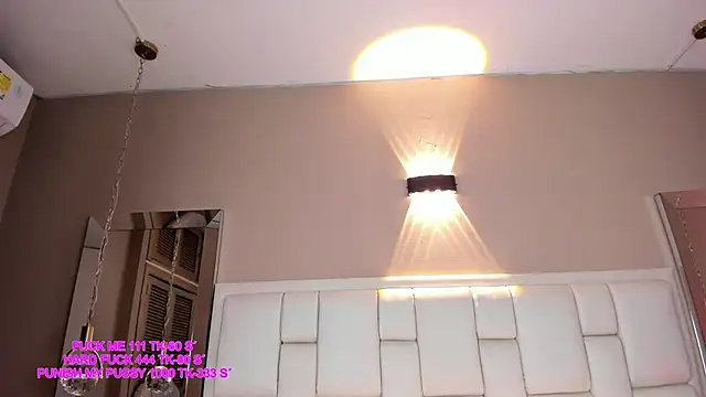 Ashleyy23x online show from December 2025 08:05:02 PM