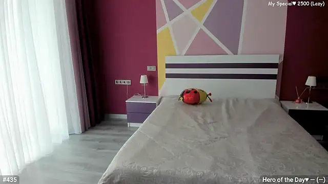 LizaGost online show from September 2025 11:43:02 AM