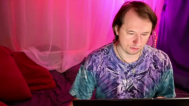 Claudia and elon  online show from October 2025 02:20:01 AM