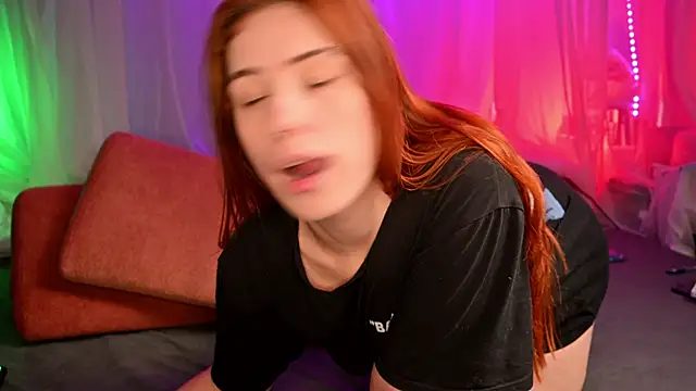 Claudia and elon  online show from February 2026 09:35:02 AM