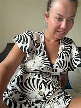 Snapshot of BabyNila chatting on May 2026 06:51:02 AM BabyNila online show from May 2026 06:51:02 AM
