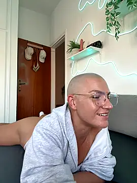 PaulinaSchubert1 online show from November 2025 01:54:02 PM