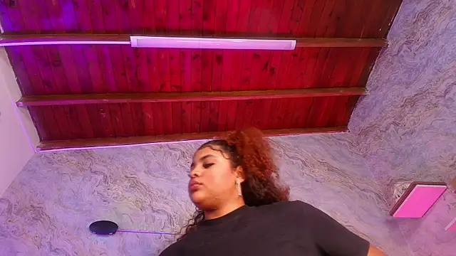 Snapshot of jones_maddy_ chatting on October 2025 11:56:02 AM jones maddy online show from October 2025 11:56:02 AM