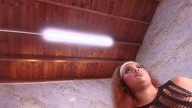 Snapshot of jones_maddy_ chatting on November 2025 11:54:01 AM jones maddy online show from November 2025 11:54:01 AM