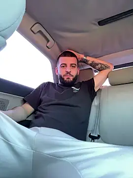 ElChapoGuzman95 online show from February 2025 09:05:01 AM