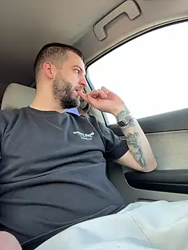 ElChapoGuzman95 online show from February 2025 06:27:02 AM