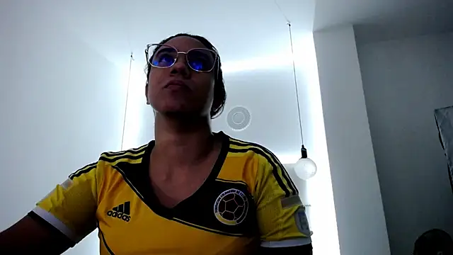 tiffany  pink online show from March 2025 07:57:02 PM