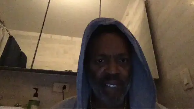 Snapshot of theblacklordmaster chatting on December 2024 01:17:01 PM theblacklordmaster online show from December 2024 01:17:01 PM