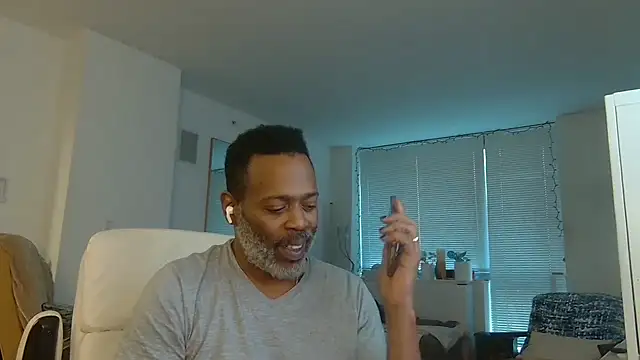Snapshot of theblacklordmaster chatting on January 2025 06:49:01 PM theblacklordmaster online show from January 2025 06:49:01 PM