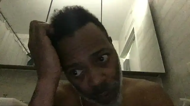 Snapshot of theblacklordmaster chatting on January 2025 12:58:01 PM theblacklordmaster online show from January 2025 12:58:01 PM