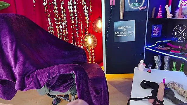 iammistress online show from January 2025 02:14:01 PM