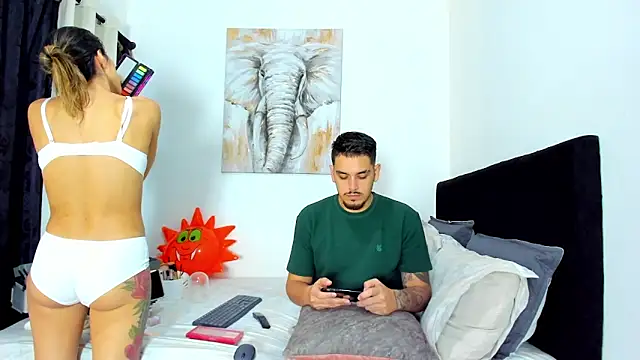 Rose dom online show from December 2024 04:49:01 PM