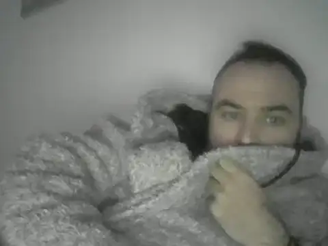 Snapshot of joaodias_97 chatting on December 2024 05:42:02 PM joaodias 97 online show from December 2024 05:42:02 PM