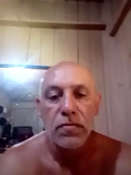 Raquelluciano online show from February 2026 04:38:02 PM